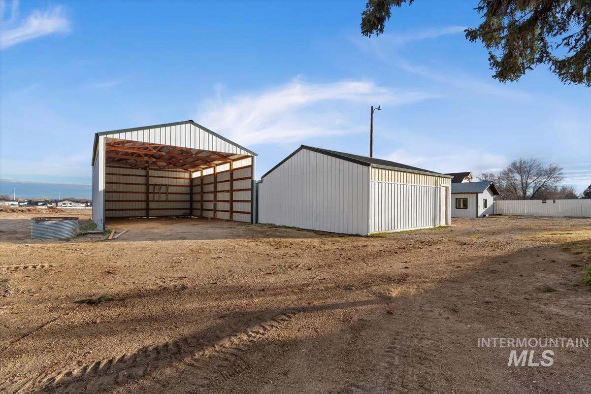 3320 Wilson Lane