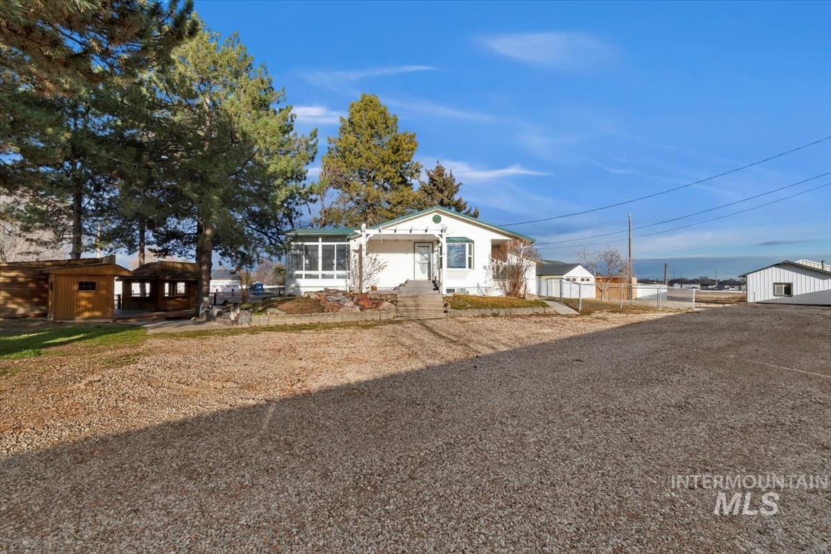3320 Wilson Lane