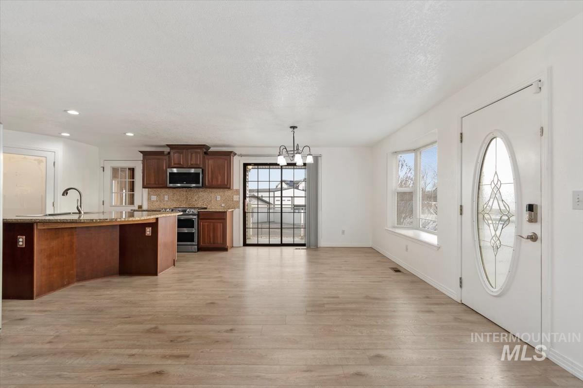 3320 Wilson Lane