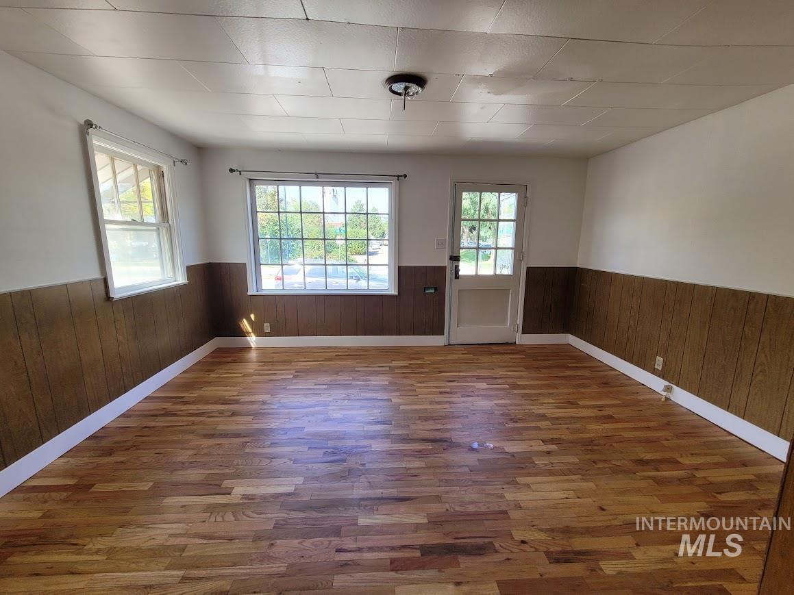 2617 - 2623 Rose Hill