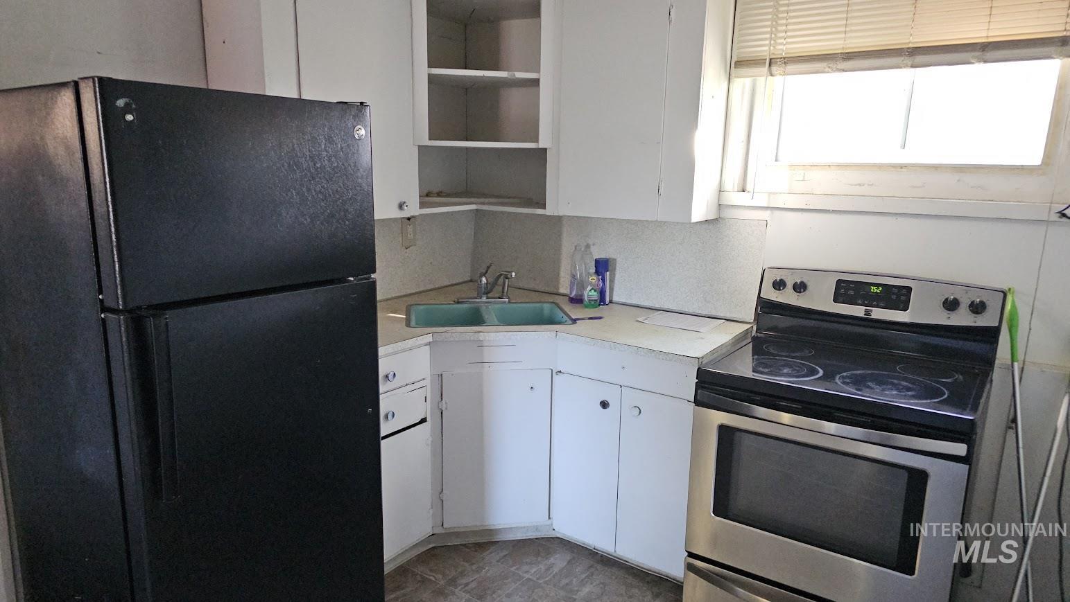 2617 - 2623 Rose Hill