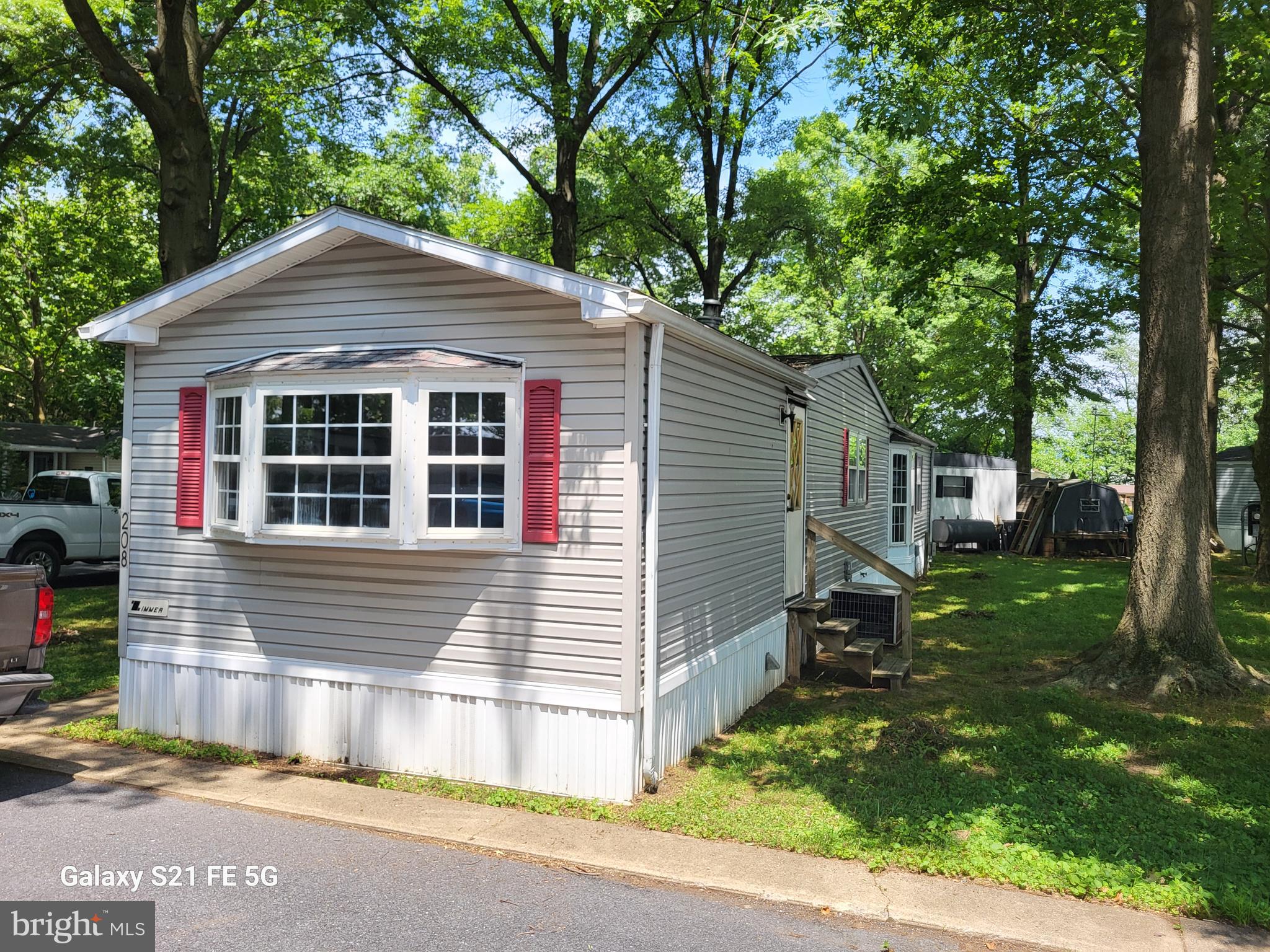 208 KEY WEST BOULEVARD