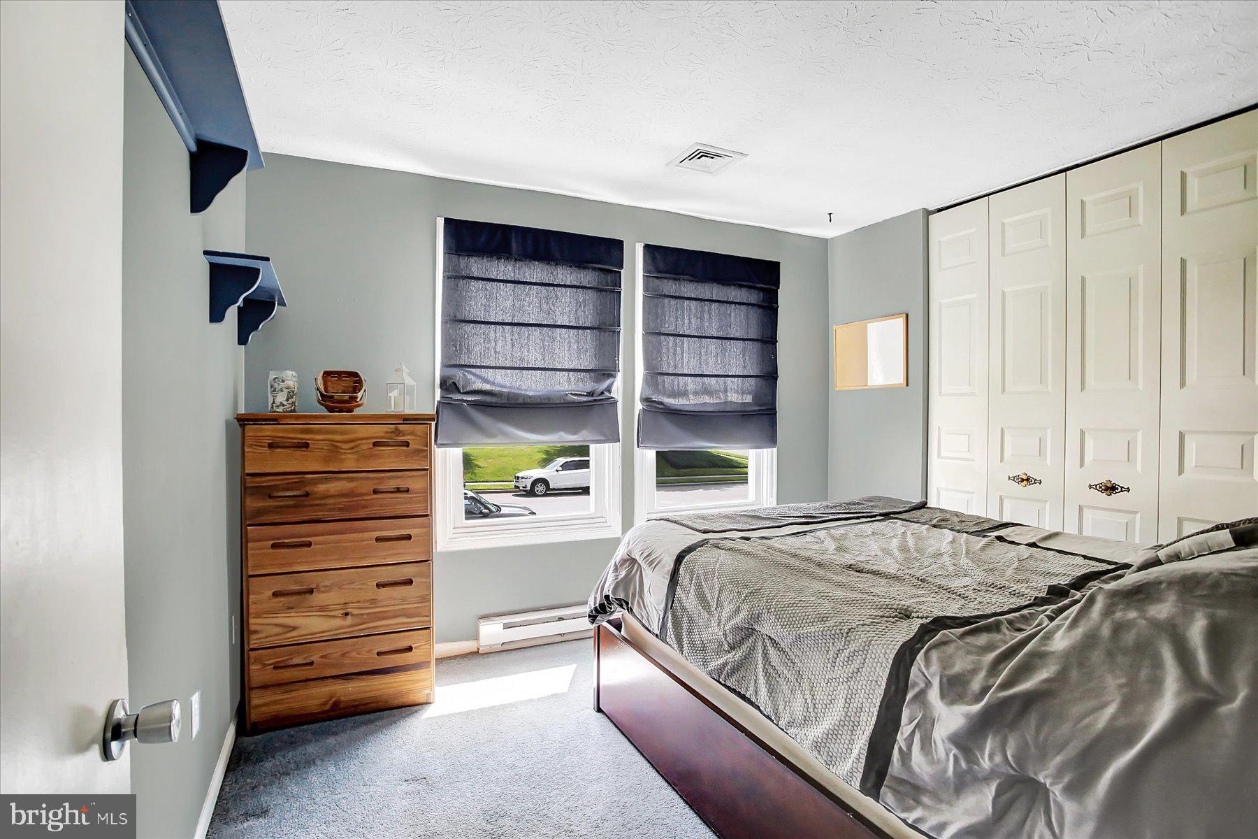 2810 W ROSEGARDEN BOULEVARD