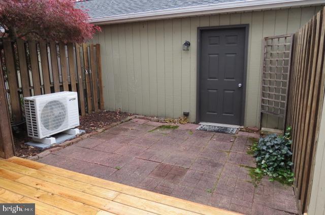 417 DELANCEY COURT