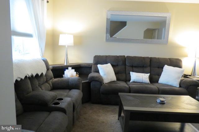417 DELANCEY COURT