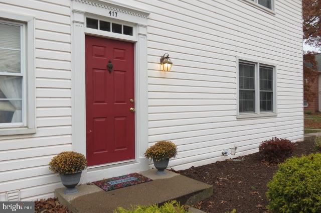 417 DELANCEY COURT