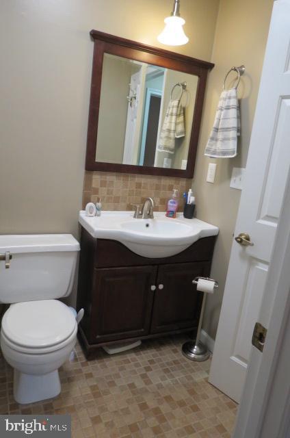 417 DELANCEY COURT