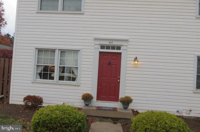 417 DELANCEY COURT