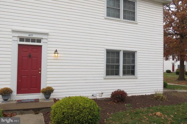 417 DELANCEY COURT