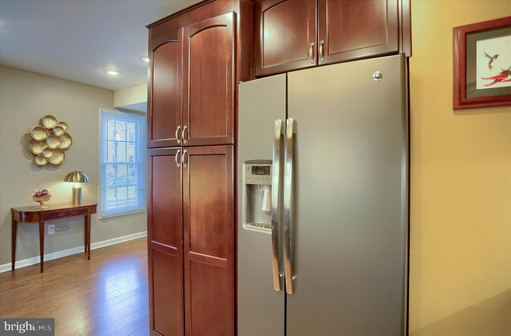 453 DELANCEY COURT