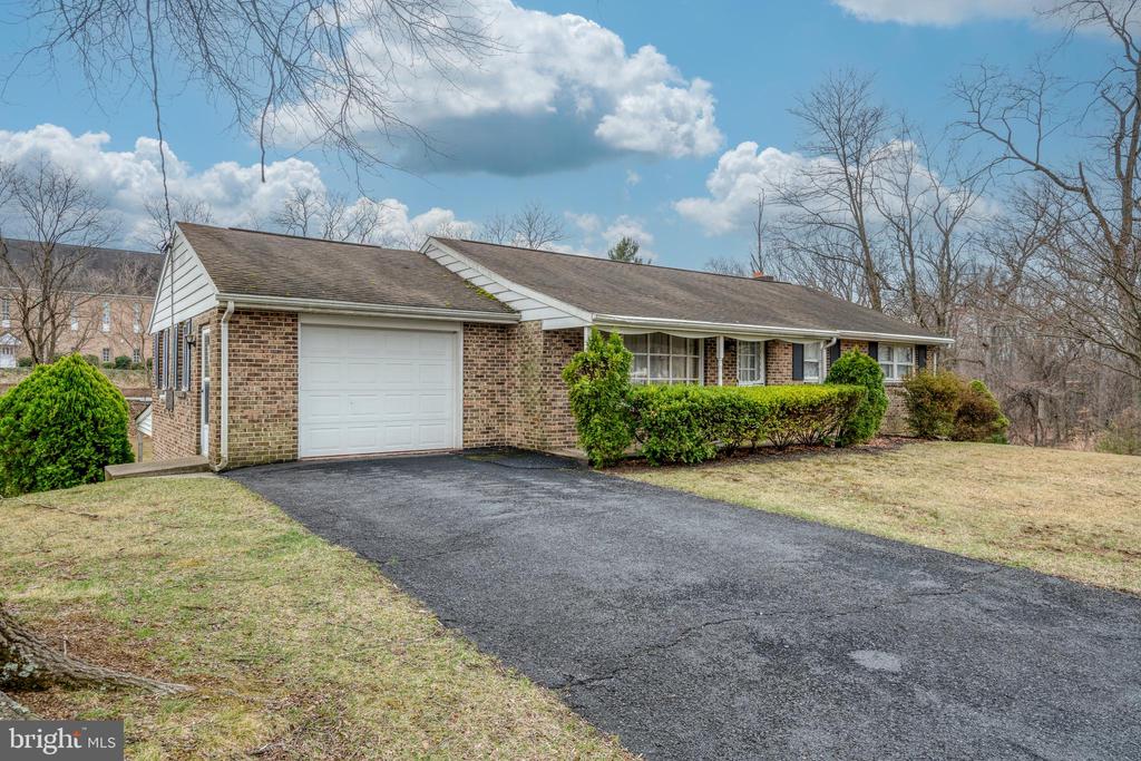 67 SHARON ROAD