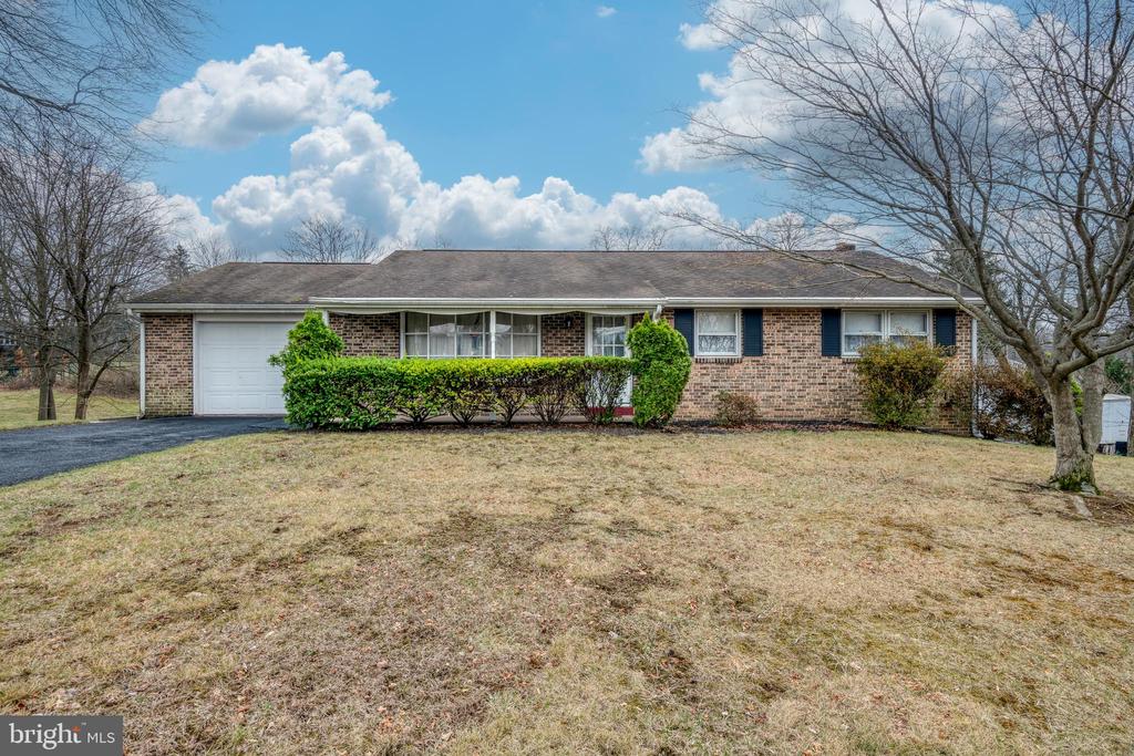 67 SHARON ROAD