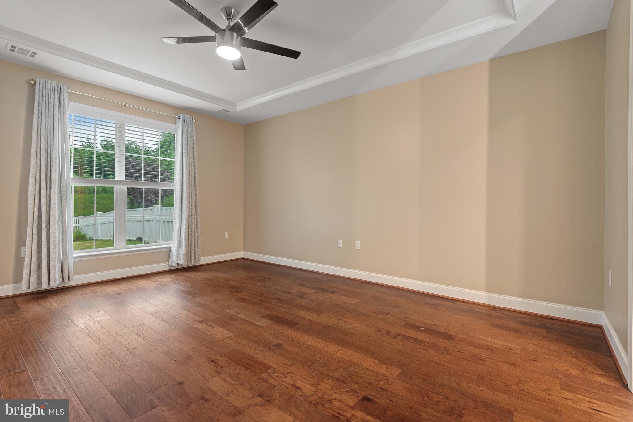 757 BARN SWALLOW WAY