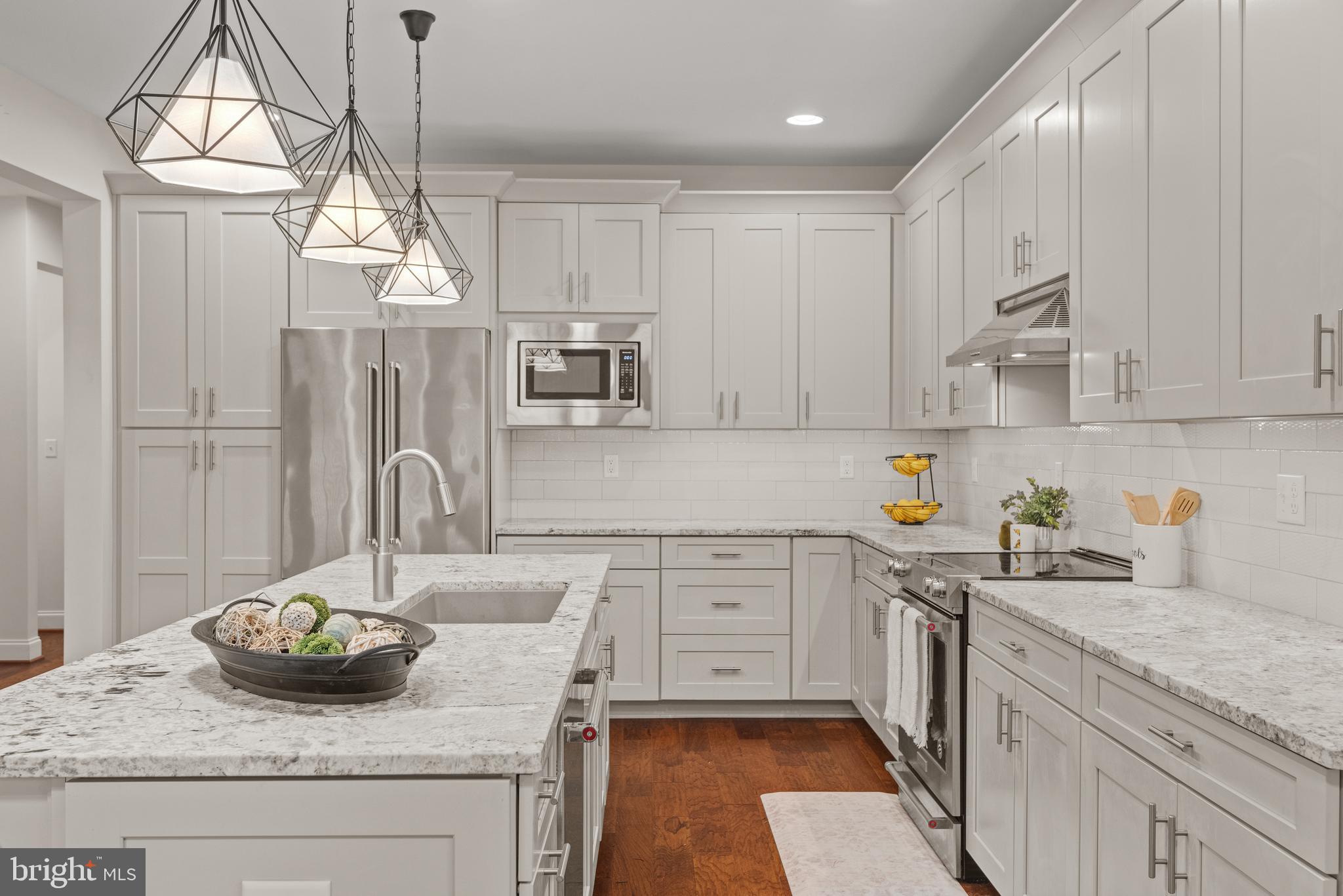 757 BARN SWALLOW WAY