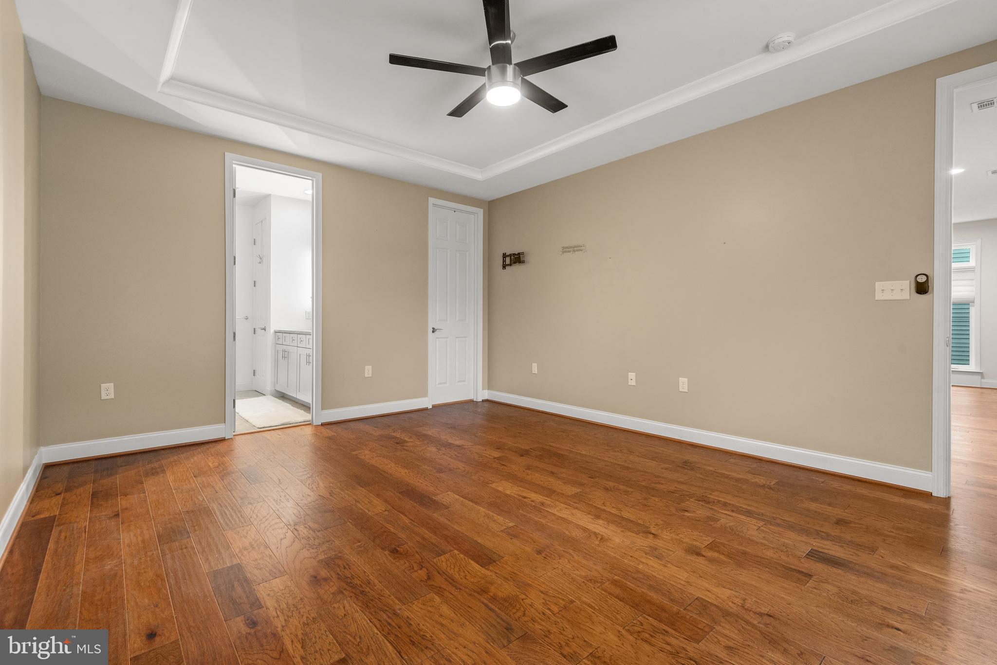 757 BARN SWALLOW WAY