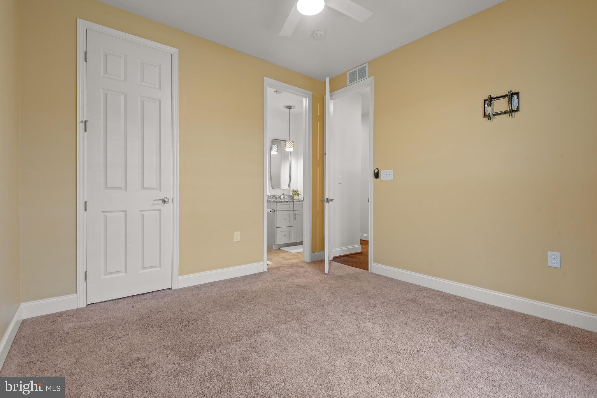 757 BARN SWALLOW WAY