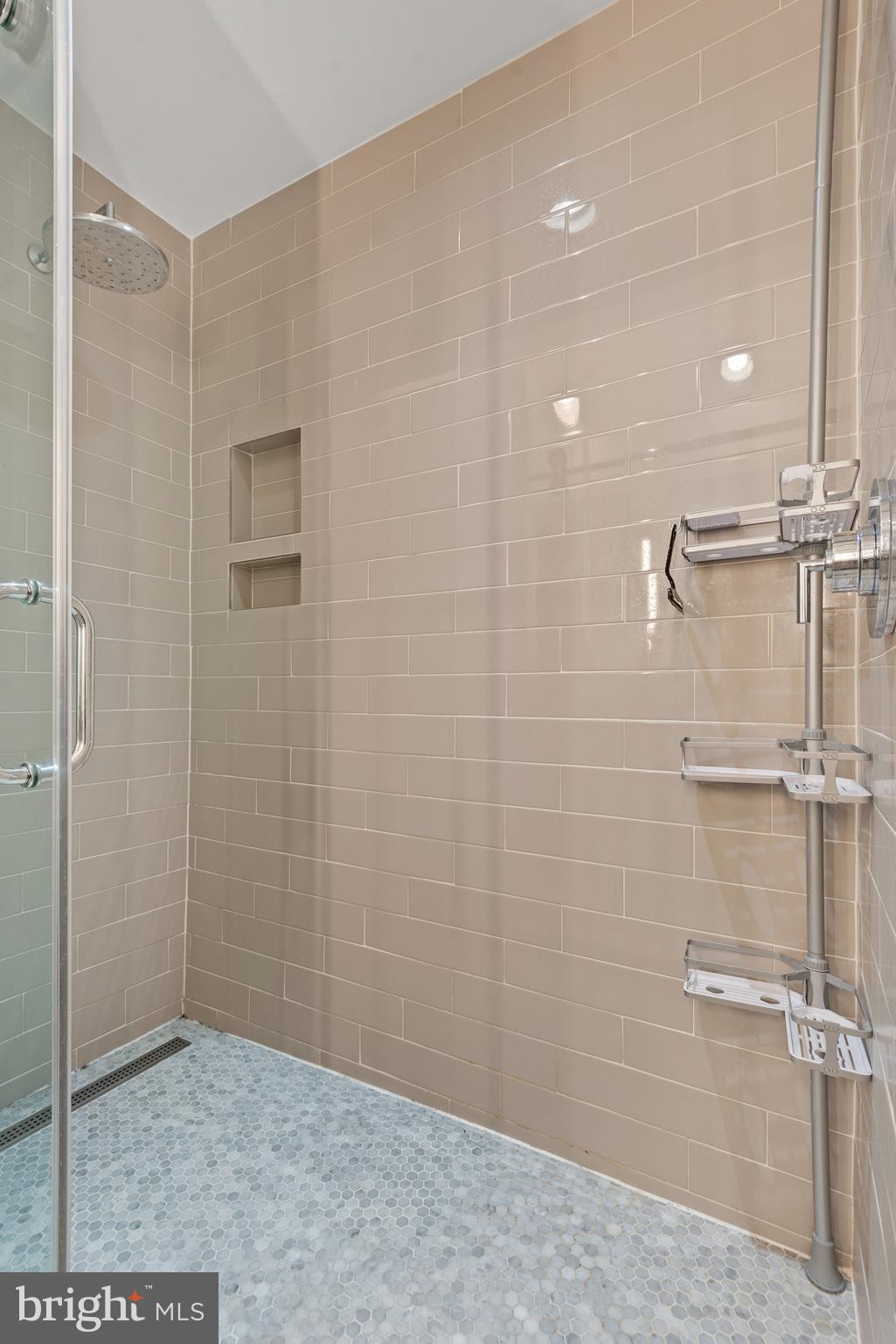 757 BARN SWALLOW WAY