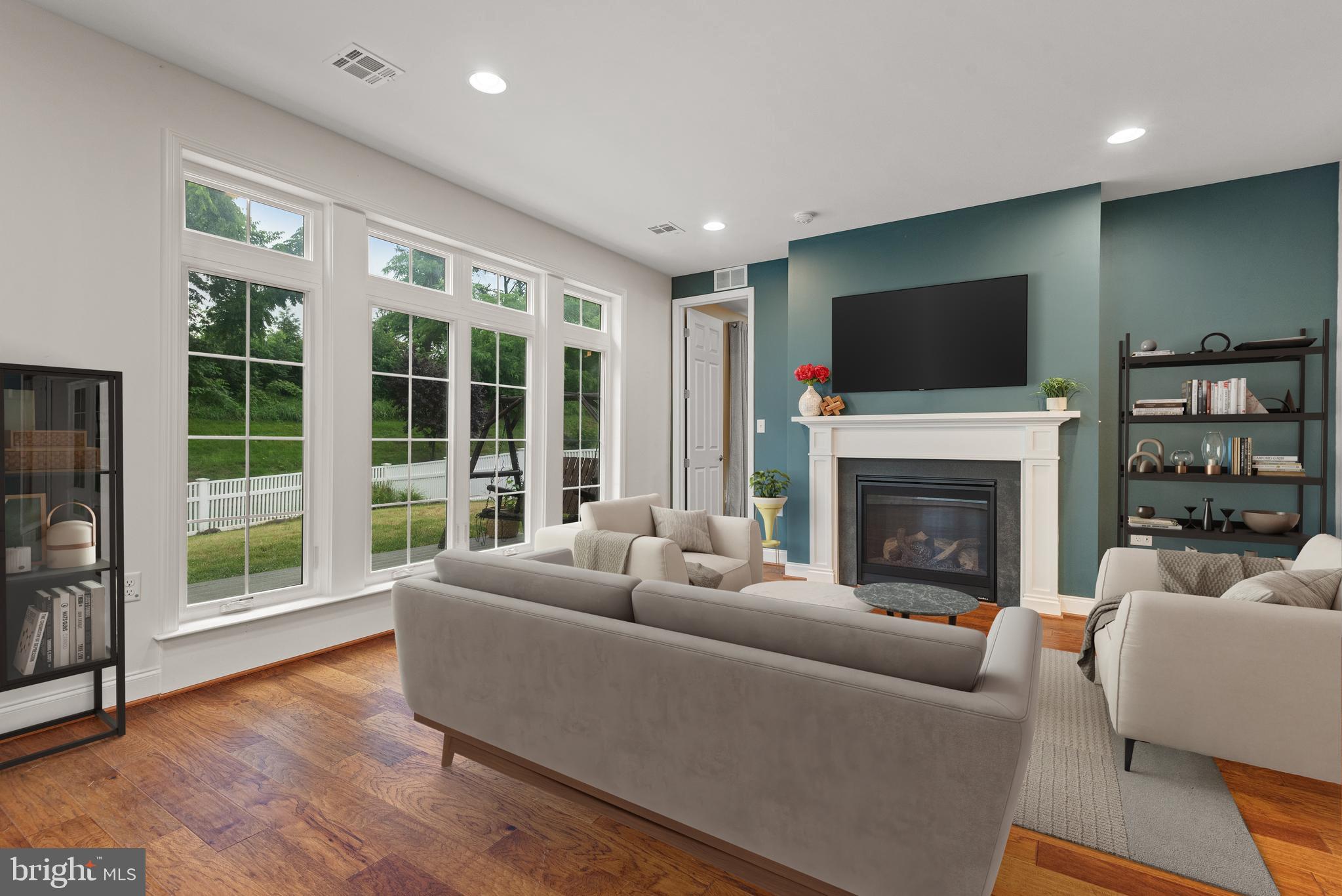 757 BARN SWALLOW WAY