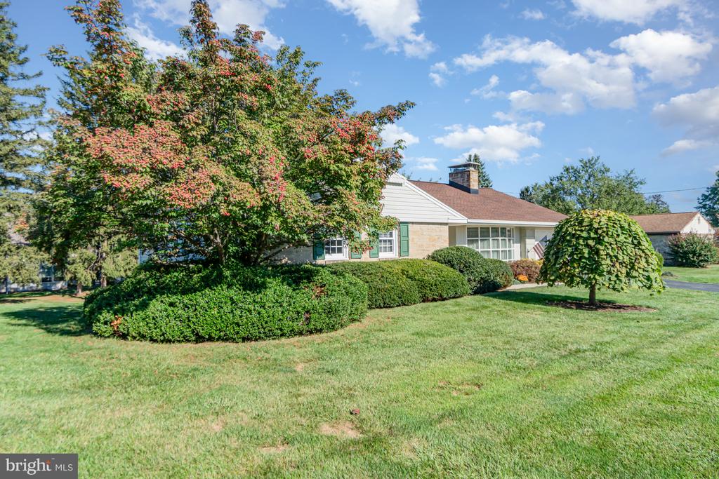 13 GREENWAY DRIVE