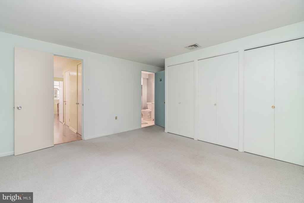 13 GREENWAY DRIVE