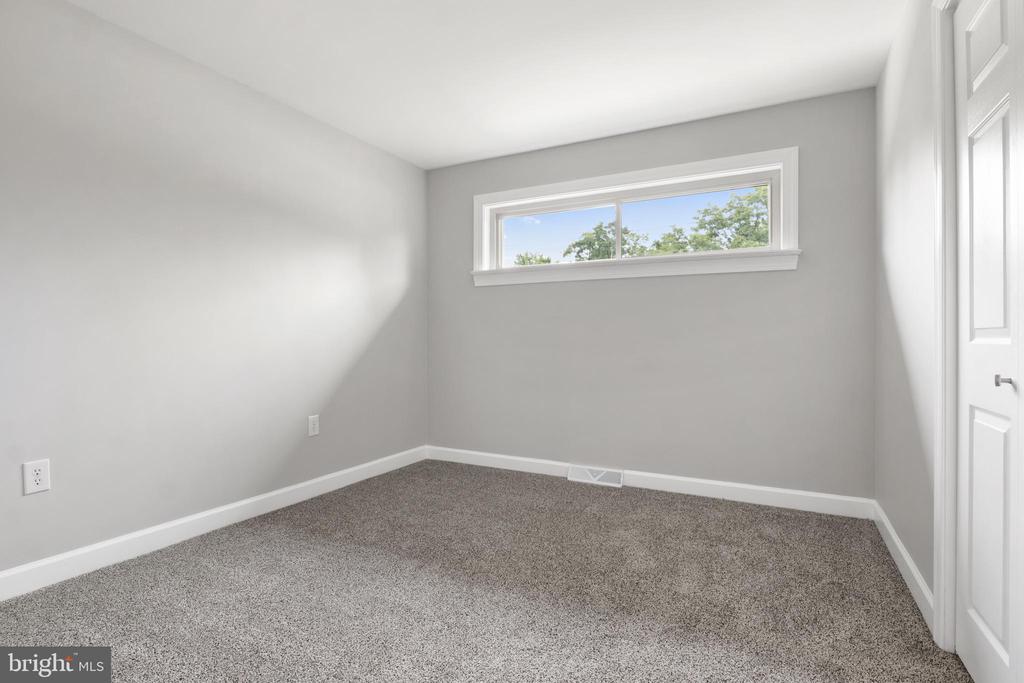 5615 DEVON DRIVE