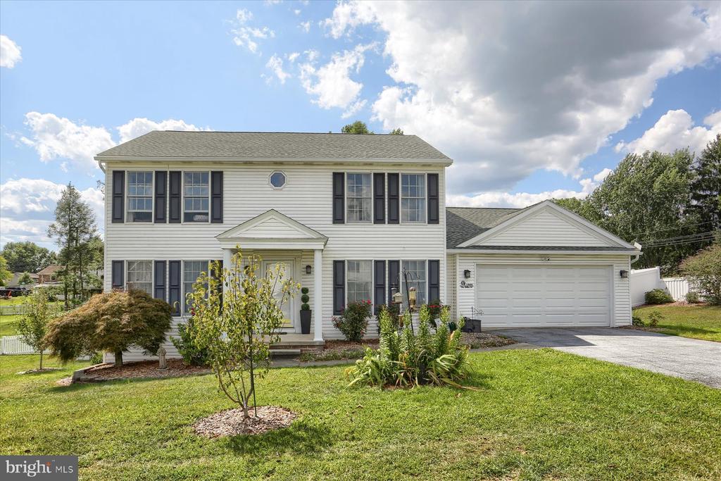 1500 PINE HOLLOW ROAD