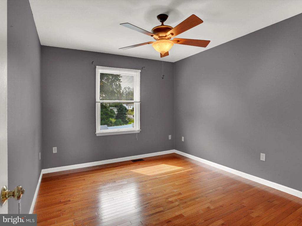 1500 PINE HOLLOW ROAD