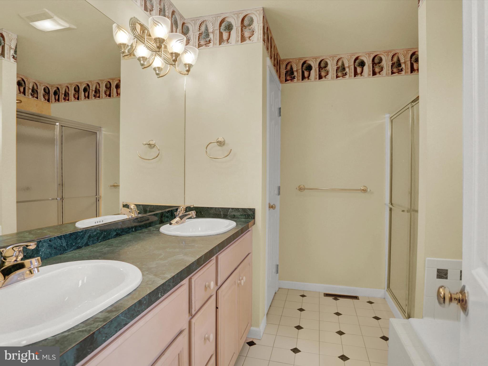 1500 PINE HOLLOW ROAD