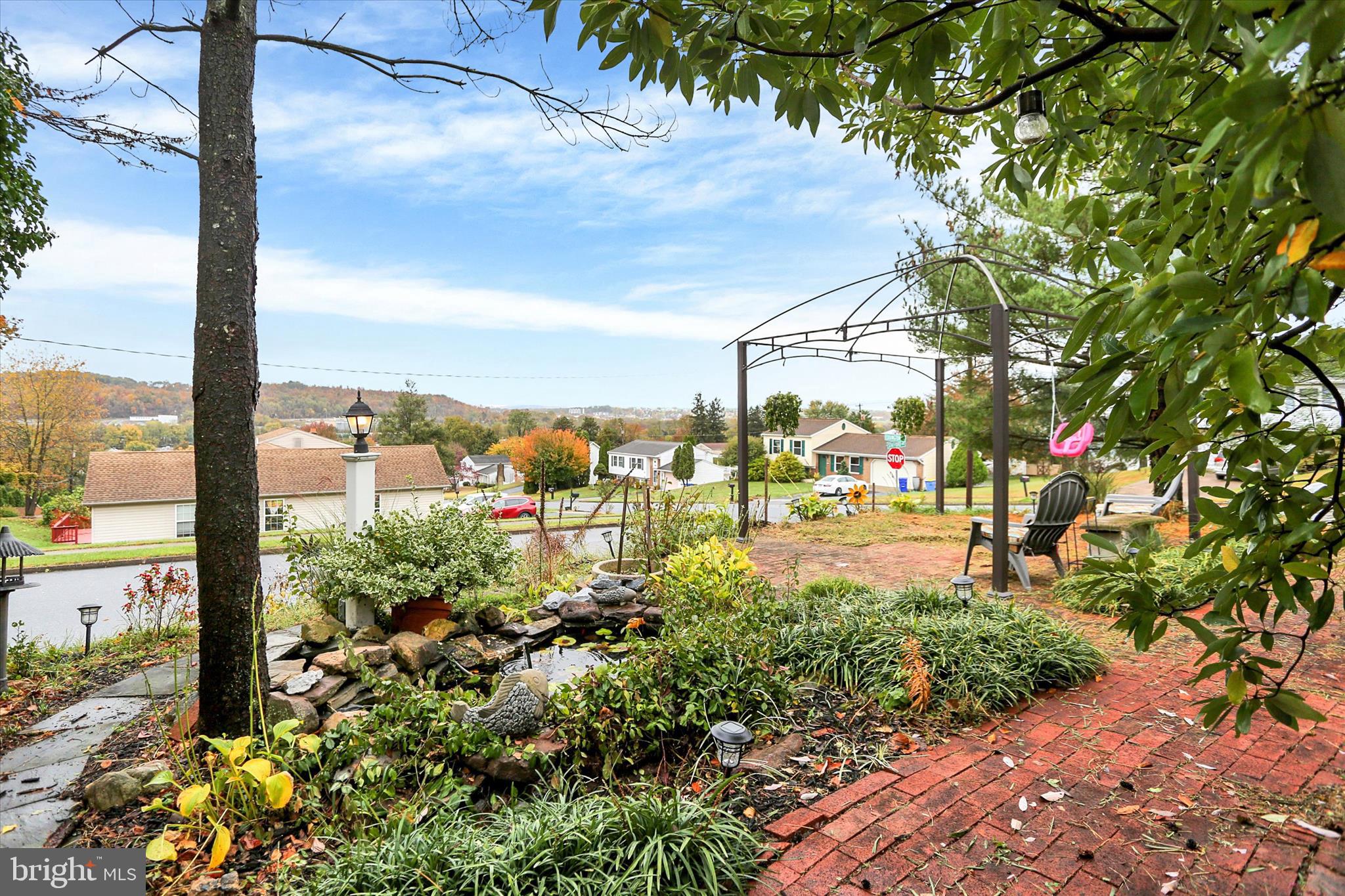 211 EDDINGTON AVENUE