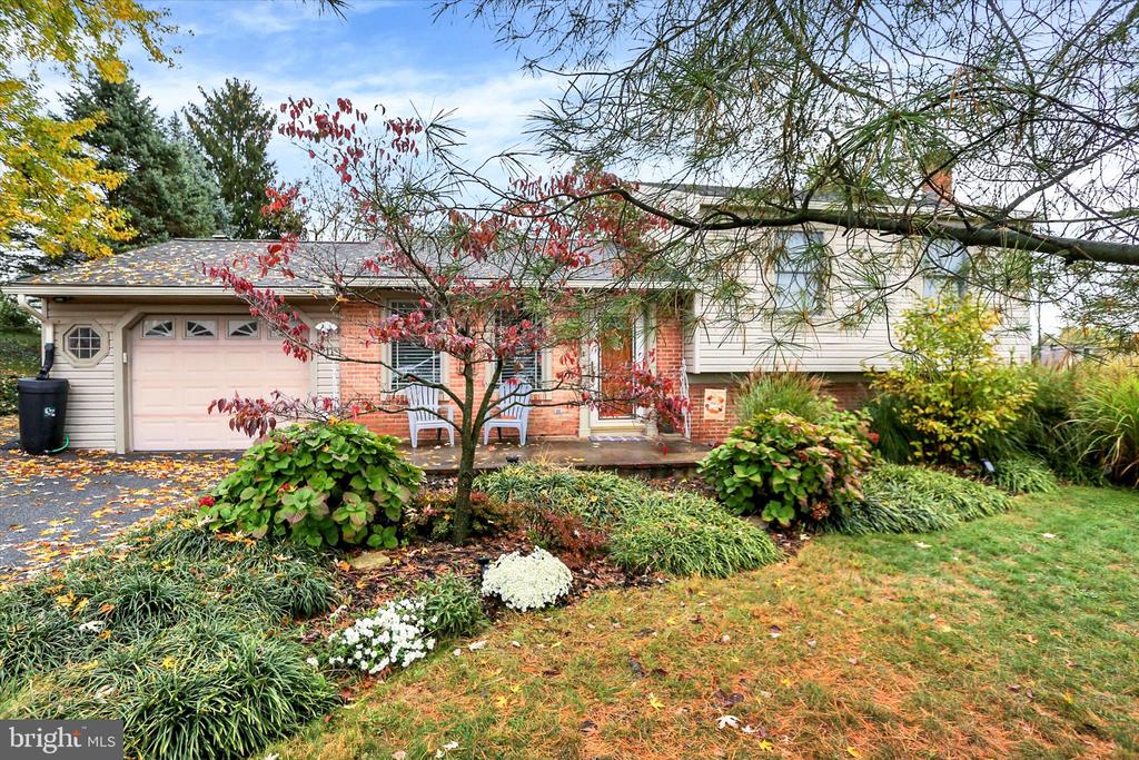 211 EDDINGTON AVENUE