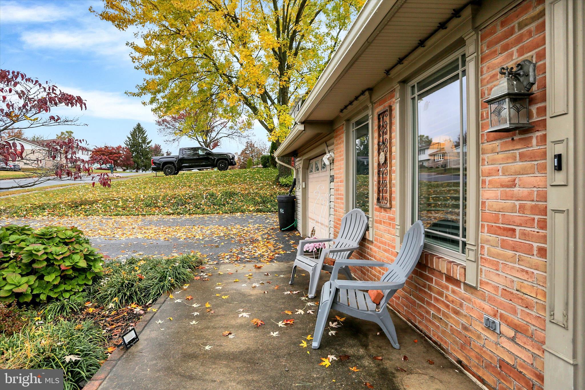 211 EDDINGTON AVENUE