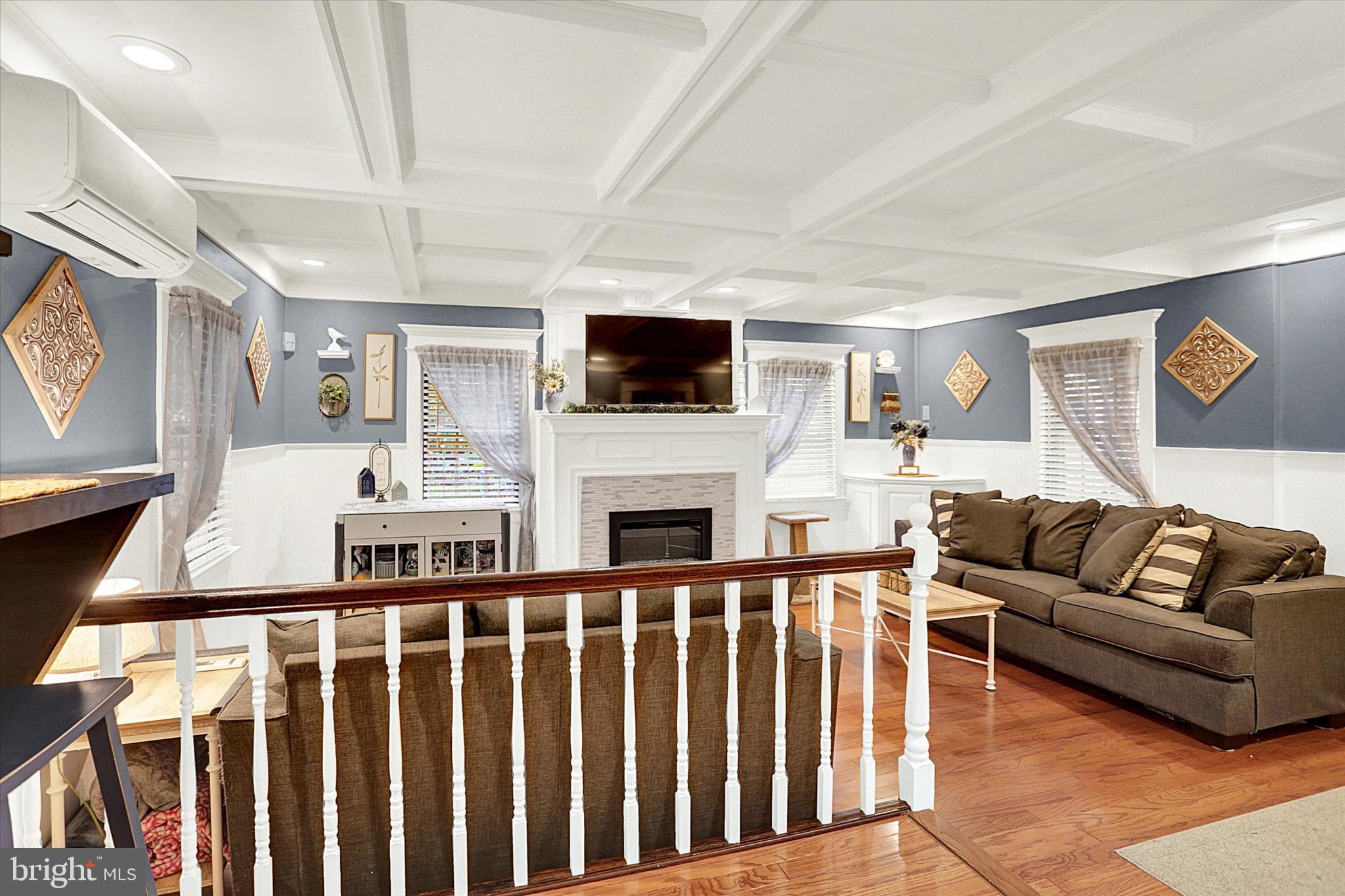 211 EDDINGTON AVENUE