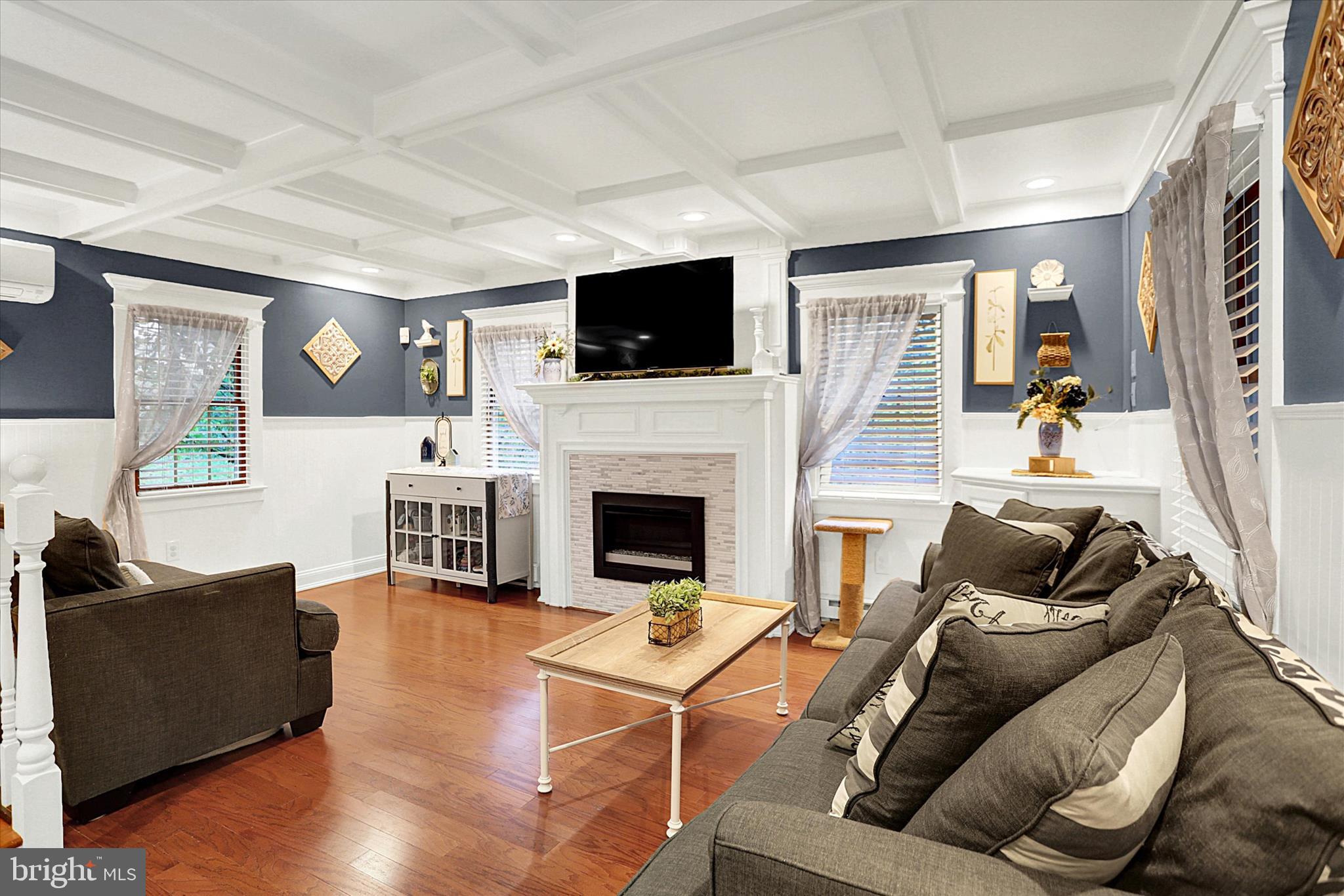 211 EDDINGTON AVENUE