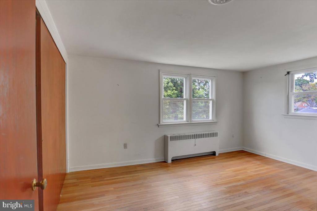 105 OAK LANE