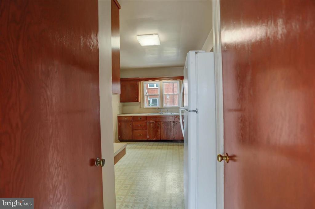 105 OAK LANE