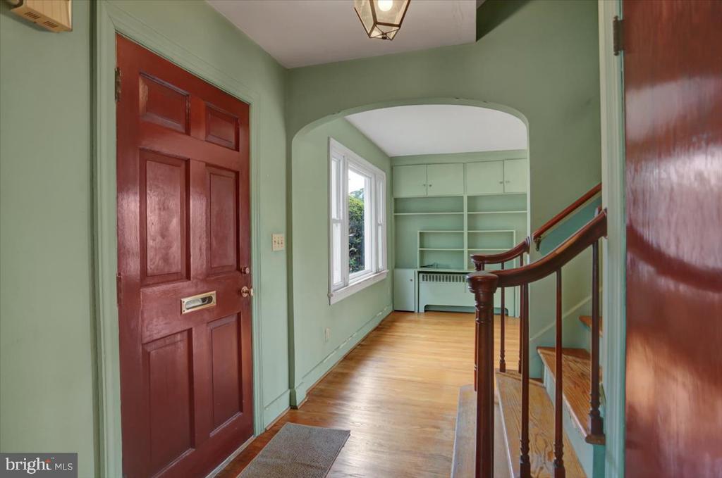 105 OAK LANE