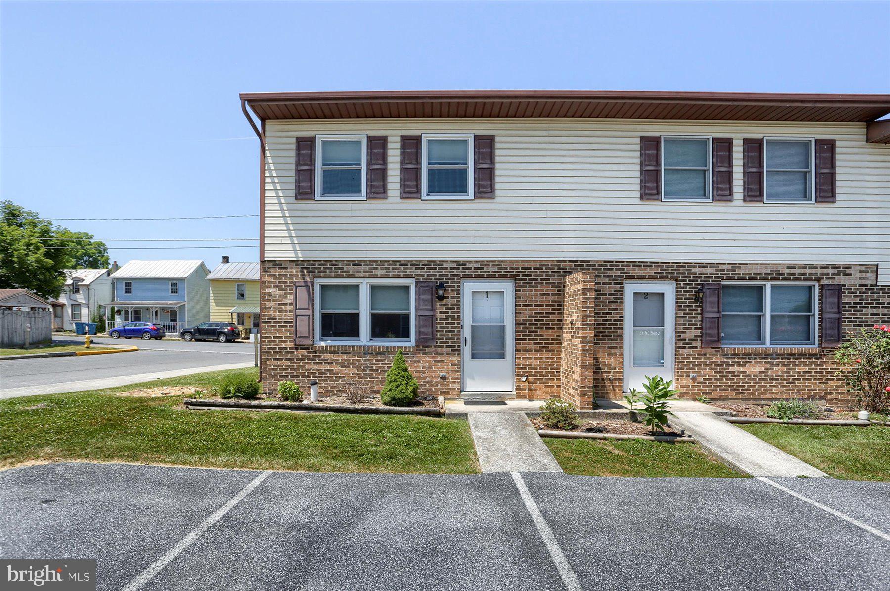 51 W CABIN HOLLOW ROAD 1