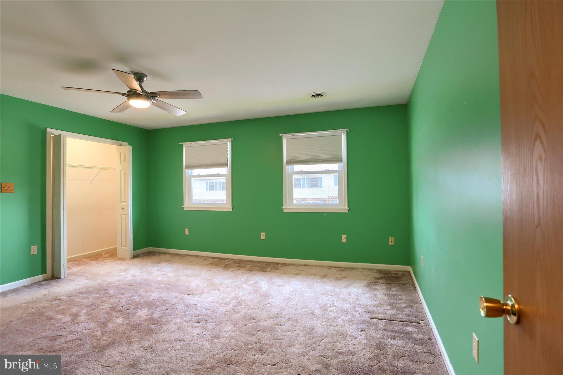 51 W CABIN HOLLOW ROAD 1