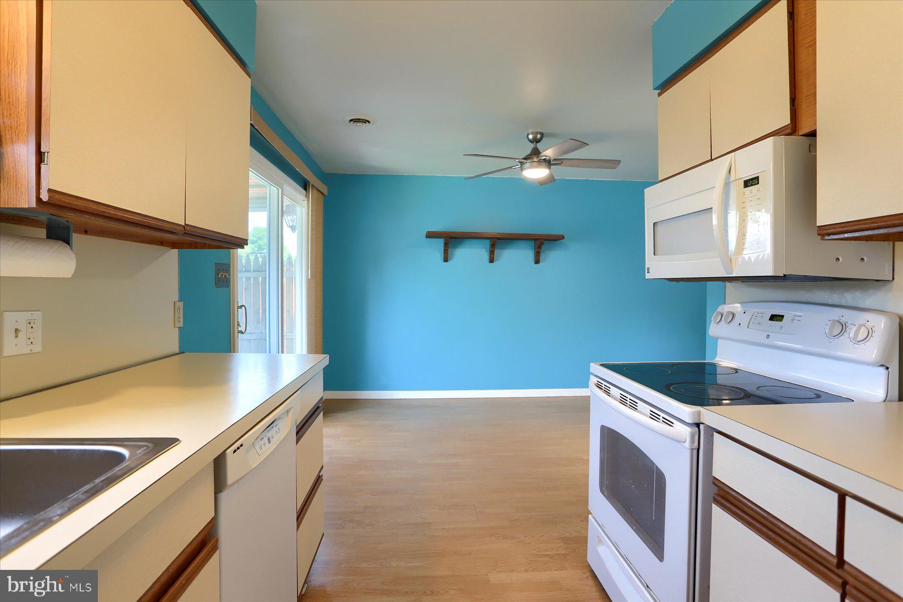 51 W CABIN HOLLOW ROAD 1