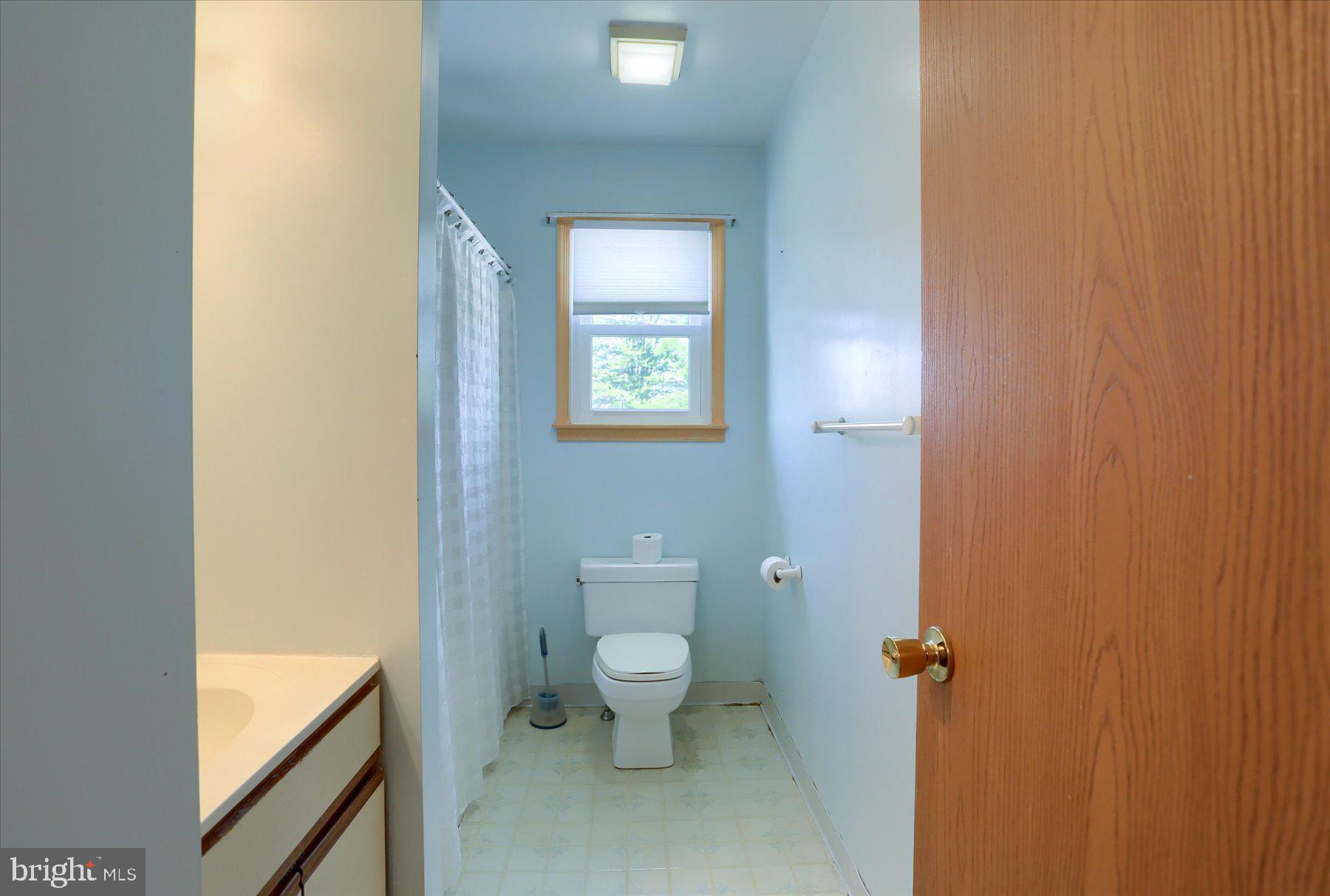 51 W CABIN HOLLOW ROAD 1