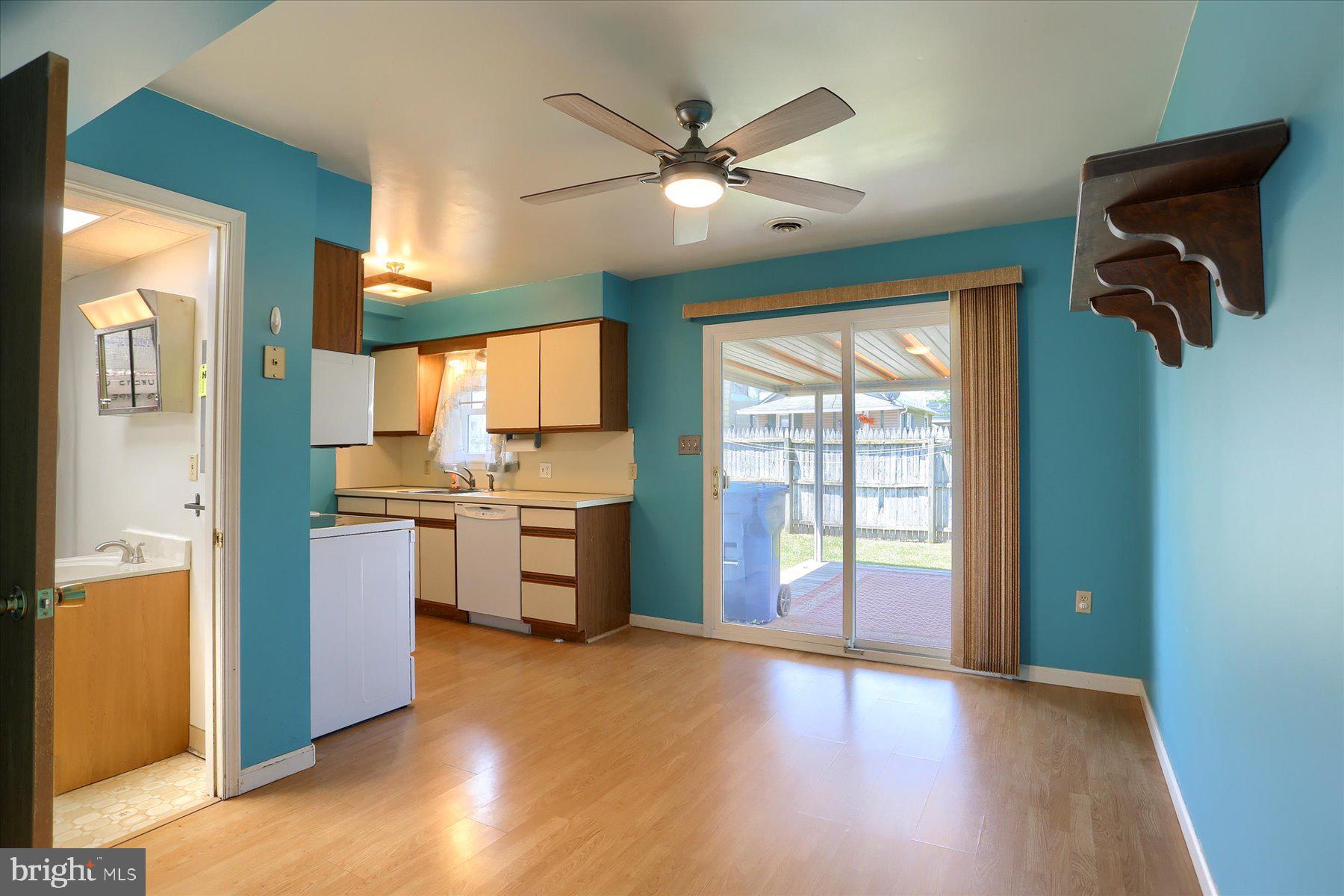 51 W CABIN HOLLOW ROAD 1