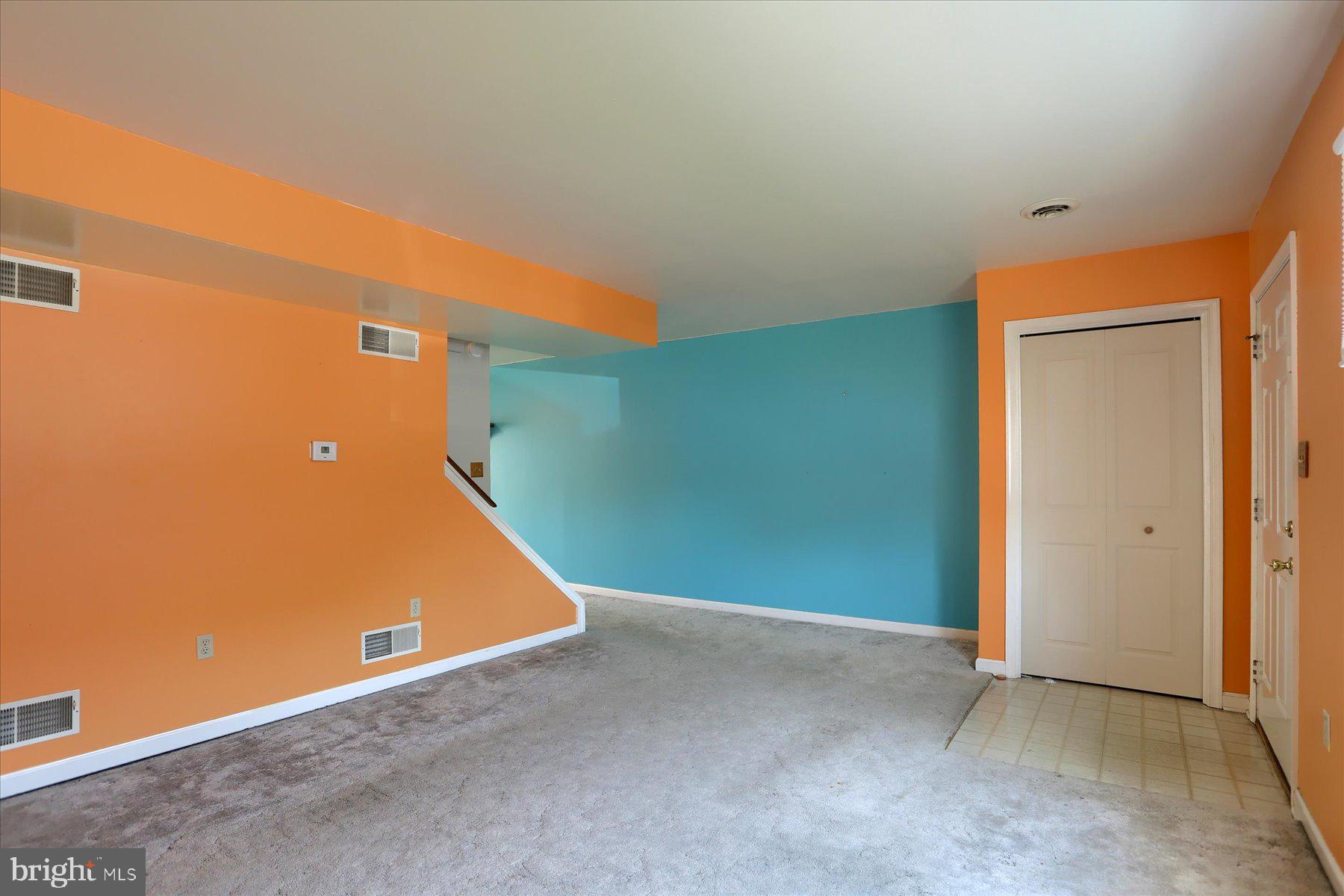 51 W CABIN HOLLOW ROAD 1