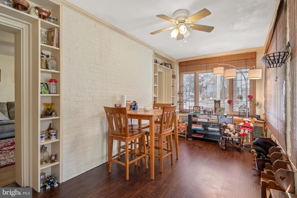 204 W MAIN STREET