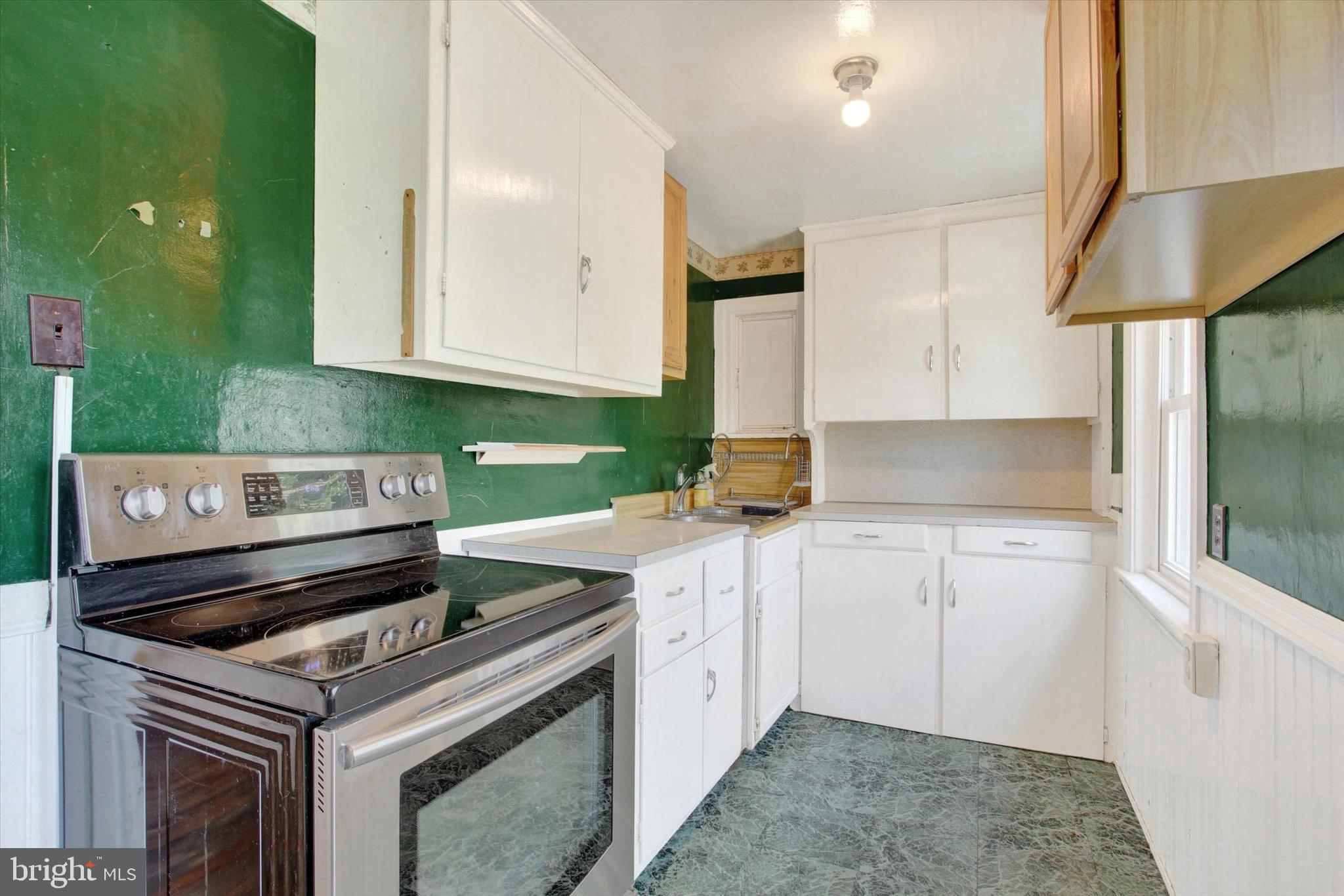 121 S BALTIMORE STREET