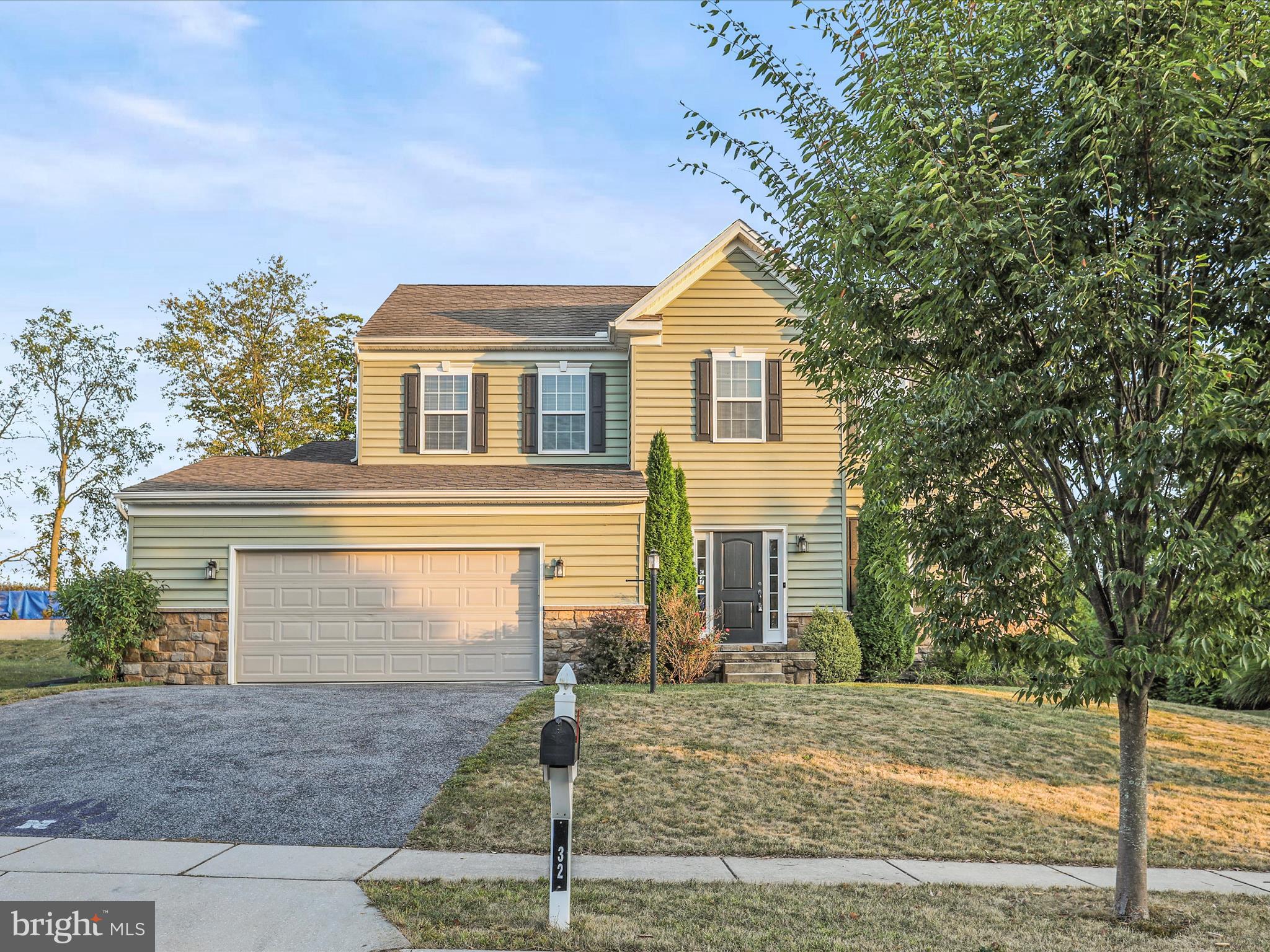 32 SPEND A BUCK DRIVE