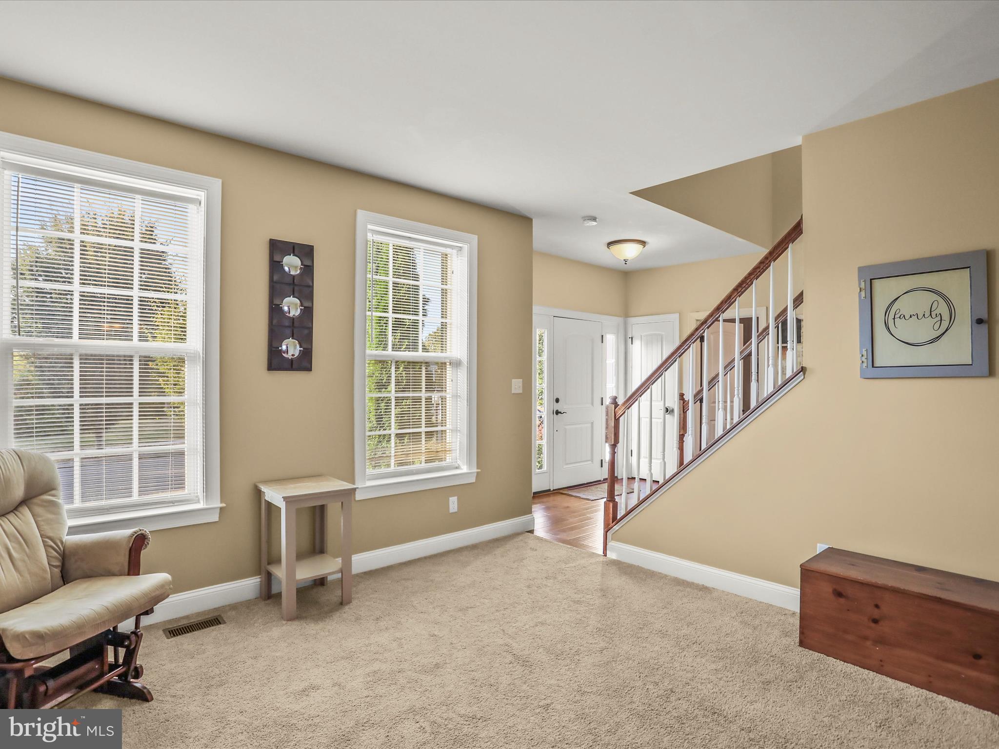 32 SPEND A BUCK DRIVE