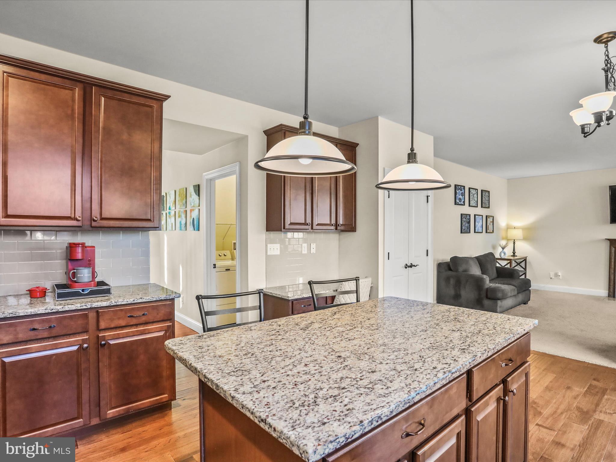 32 SPEND A BUCK DRIVE