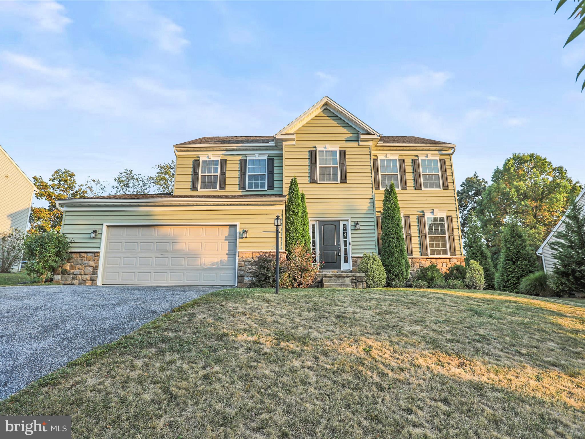 32 SPEND A BUCK DRIVE