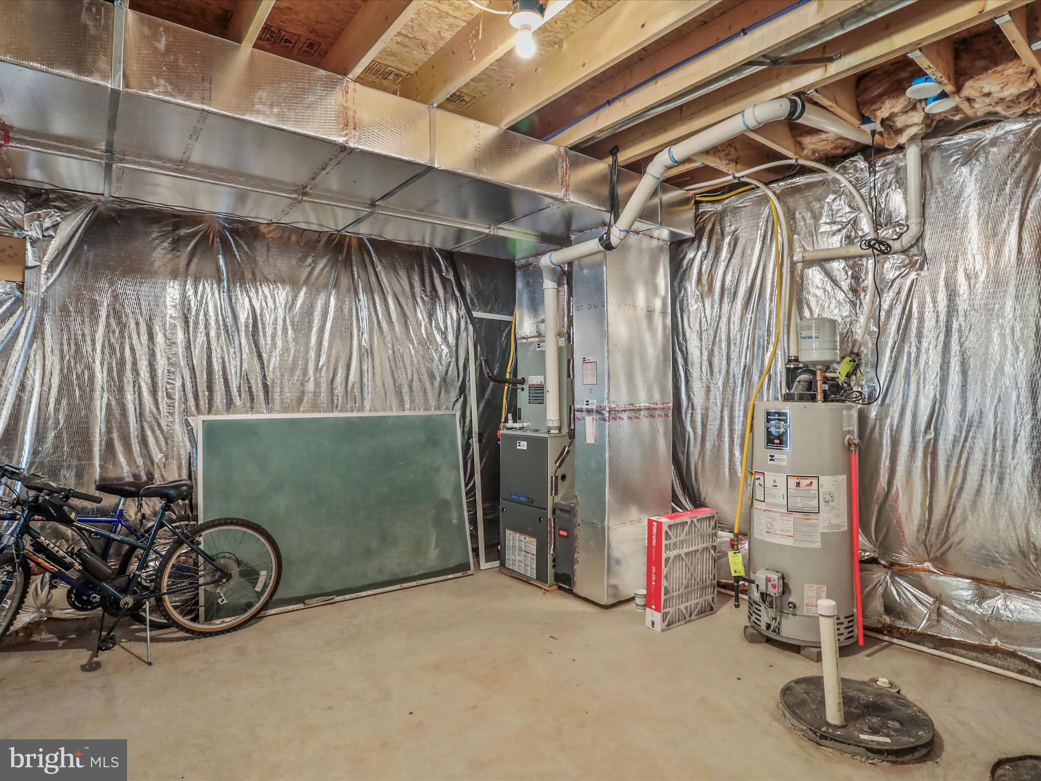 32 SPEND A BUCK DRIVE