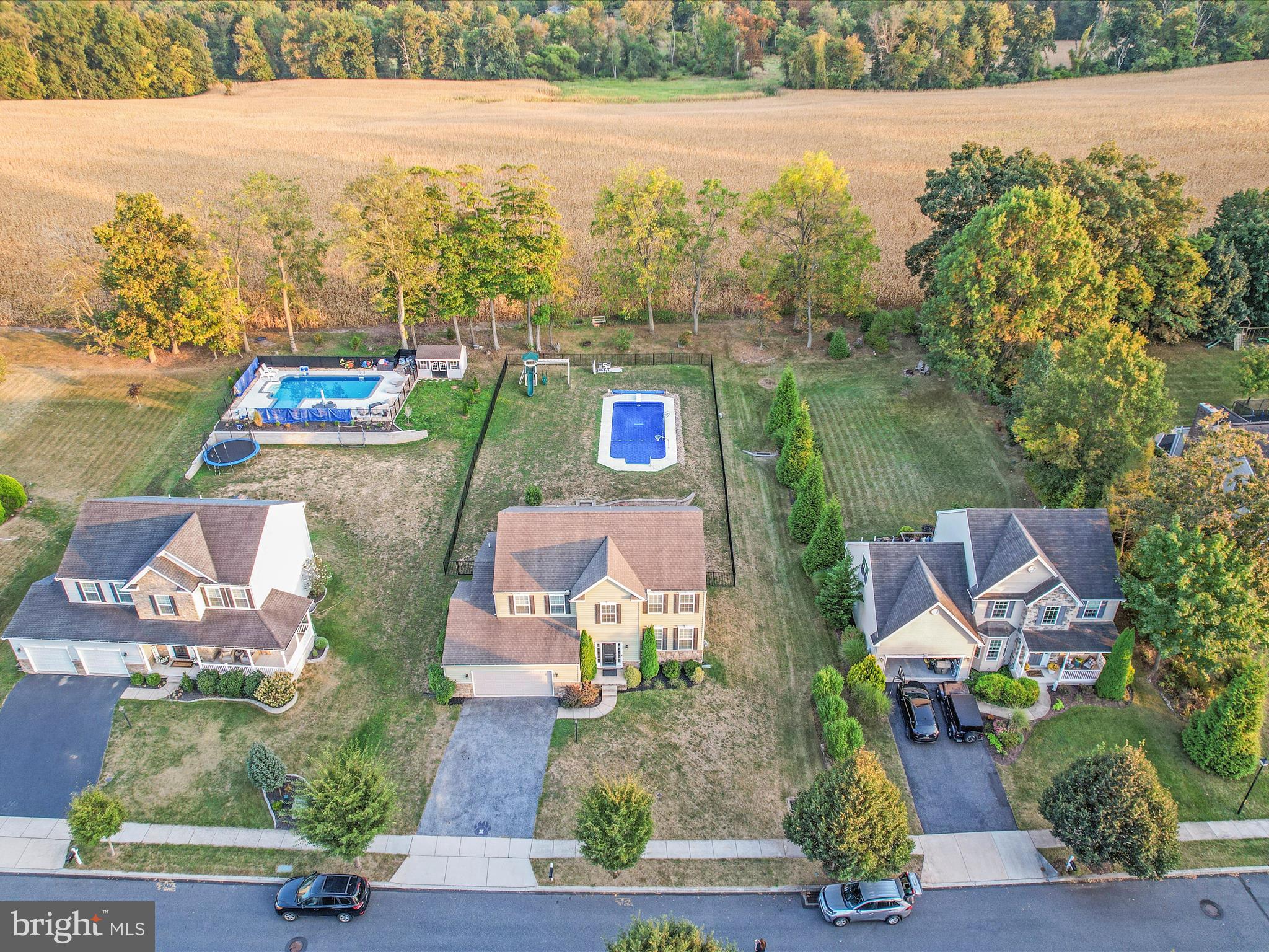 32 SPEND A BUCK DRIVE